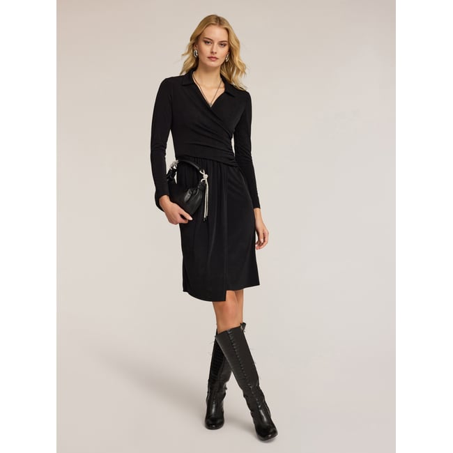 Robe en jersey drapée noir <span itemprop=