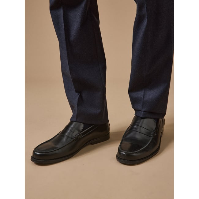 Mocassins cuir noir <span itemprop=