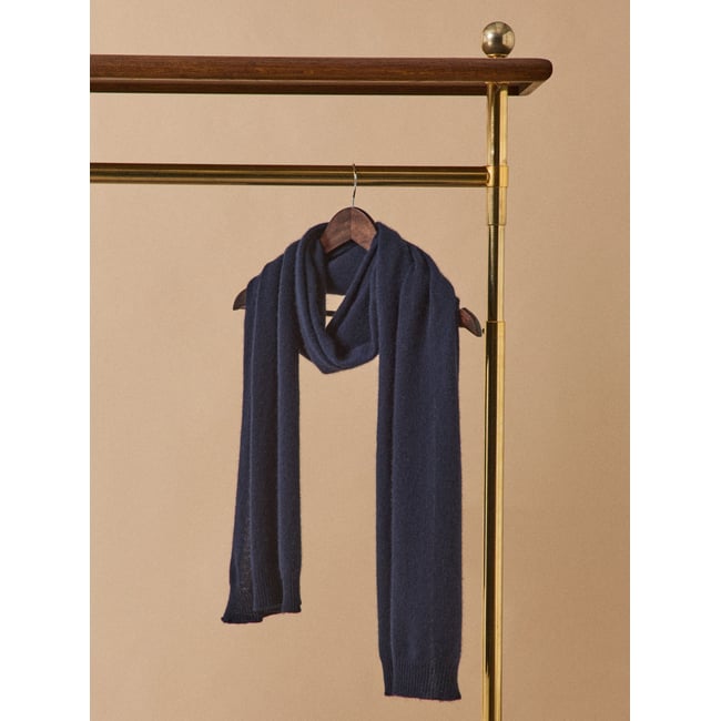 Écharpe  - collection cachemire marine <span itemprop=