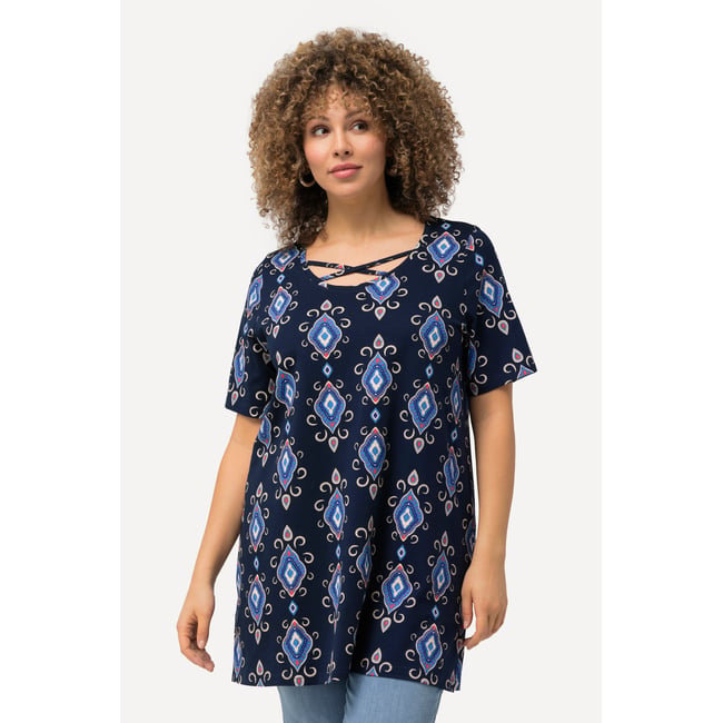 T-shirt long à col rond et manches courtes bleu nuit <span itemprop=