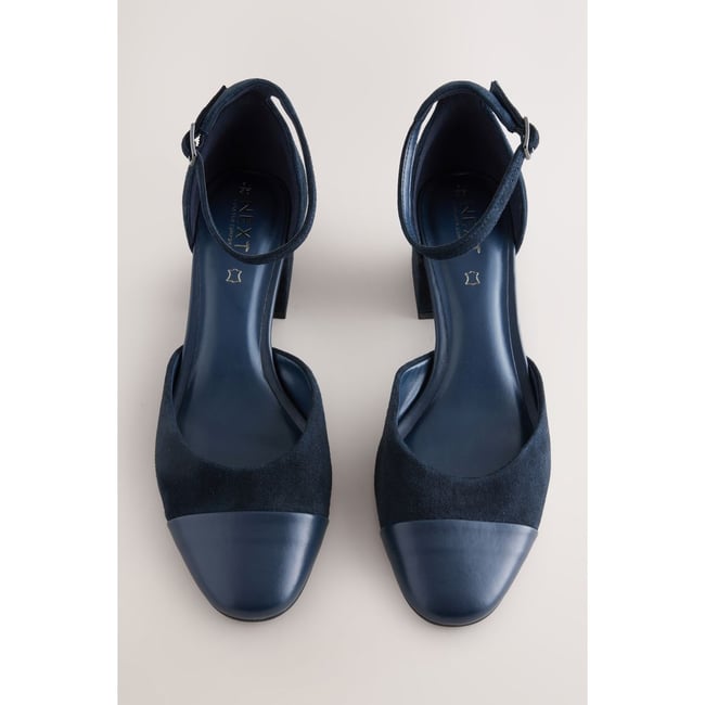 Chaussures en cuir à renfort bleu marine <span itemprop=