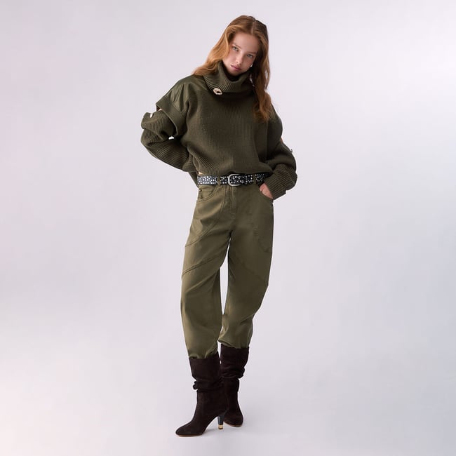 Pull Col Roulé avec Découpes vert <span itemprop=