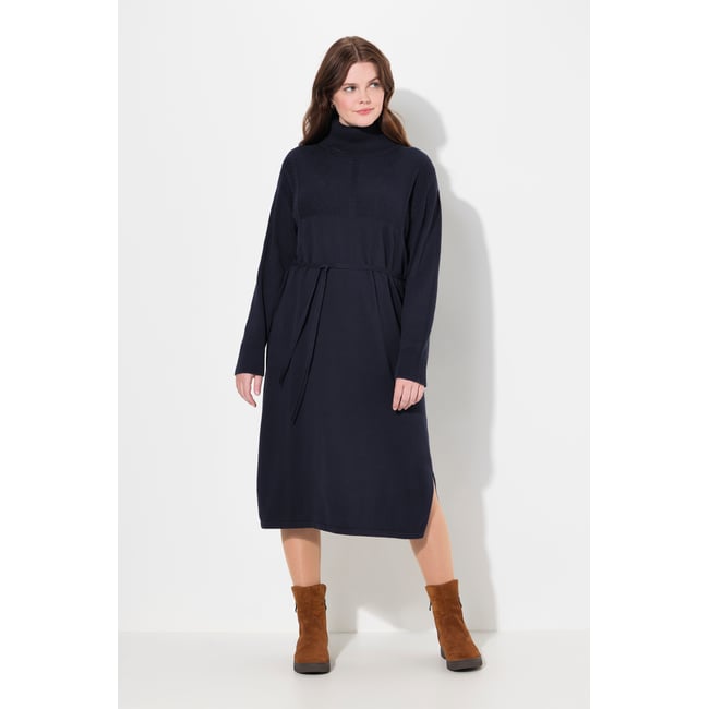 Robe en maille à col roulé et manches marine <span itemprop=
