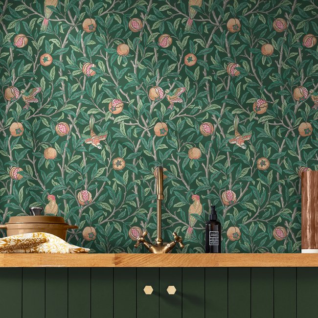 Papier peint Oiseaux et fleurs de grenadier du printemps Couleur vert, corail <span itemprop=
