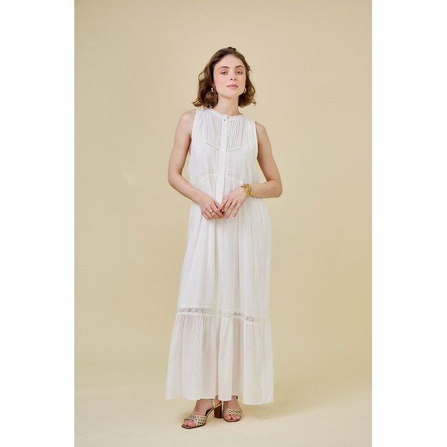 Vestido sem mangas com pormenor de bordado cru <span itemprop=
