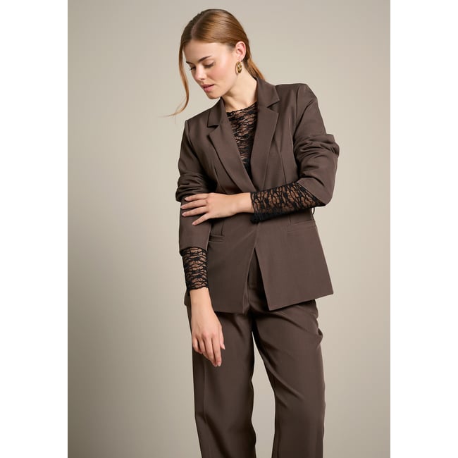 Blazer ceinturé structuré brun fonce chocolate <span itemprop=