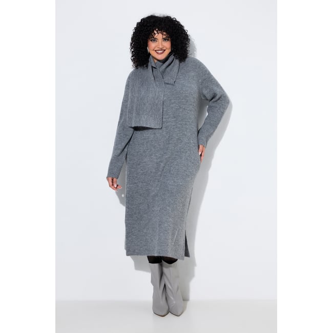 Robe en maille longueur midi, avec écharpe chiné gris moyen <span itemprop=