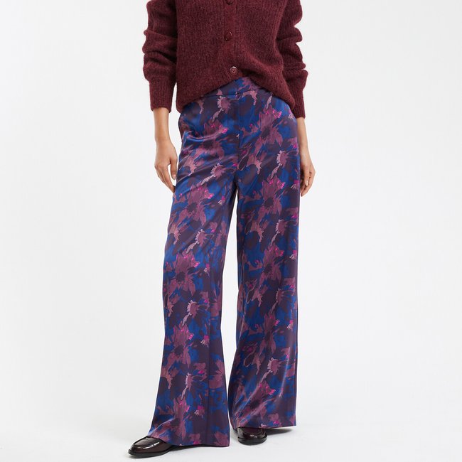 Pantalón ancho satinado, estampado de flores estampado flores azules <span itemprop=