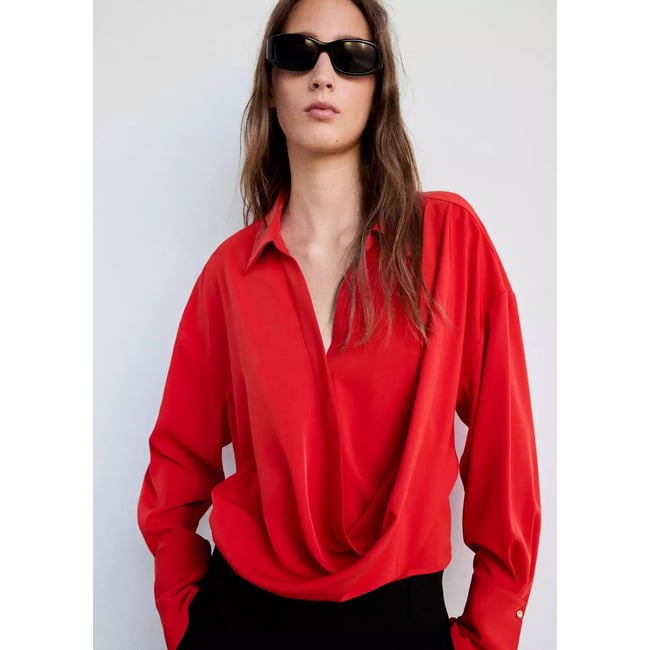 Chemise col drapé rouge <span itemprop=