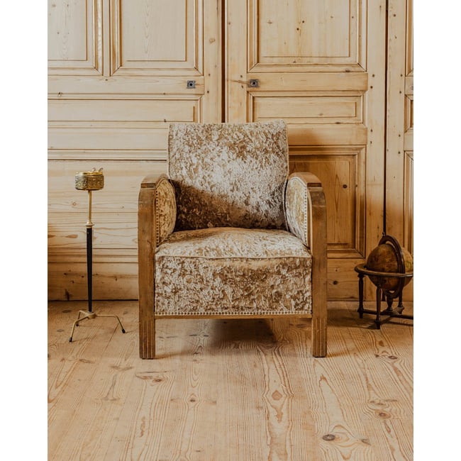 Fauteuil en bois et velours beige Ernest N°1028 - Bon état Couleur bois foncé <span itemprop=