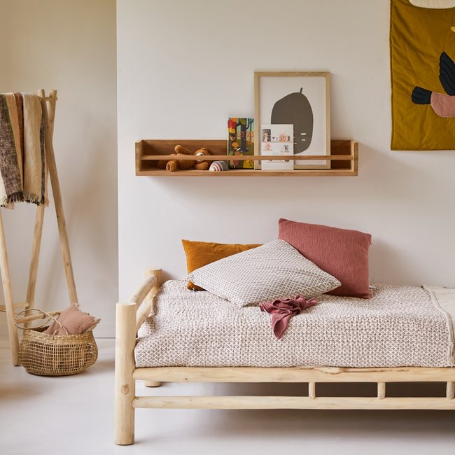 Etagère murale enfant en teck massif 100 cm UGO Couleur naturel <span itemprop=