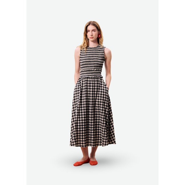 Robe SAQUAREMA noir <span itemprop=