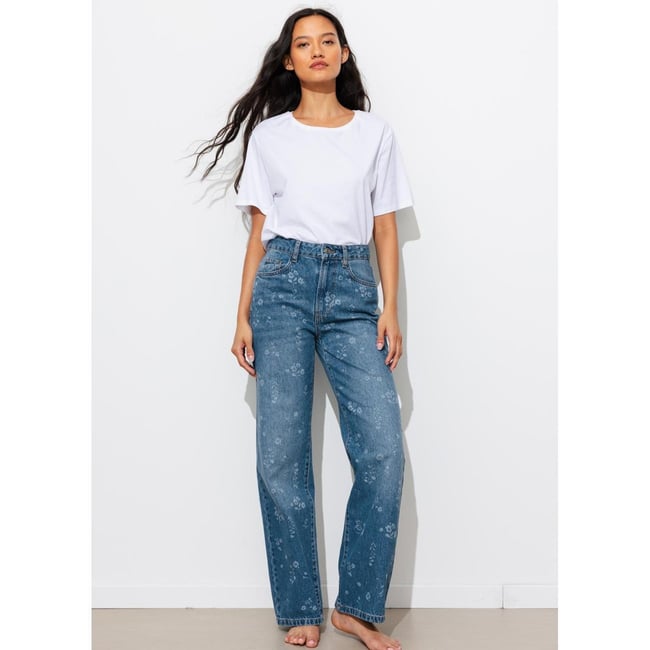 BASILE jean droit motif laser jean moyen <span itemprop=