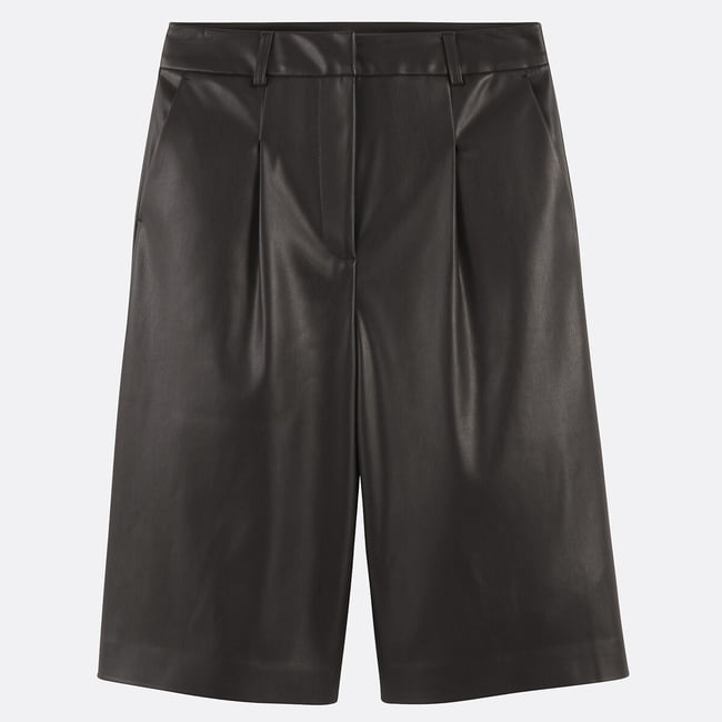Бермуды из искусственной кожи с защипами черный LA REDOUTE COLLECTIONS