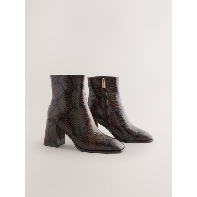 Bottines bout carré forever comfort® serpent brun chocolat <span itemprop=
