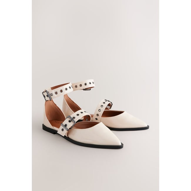Chaussures pointues vernies os <span itemprop=