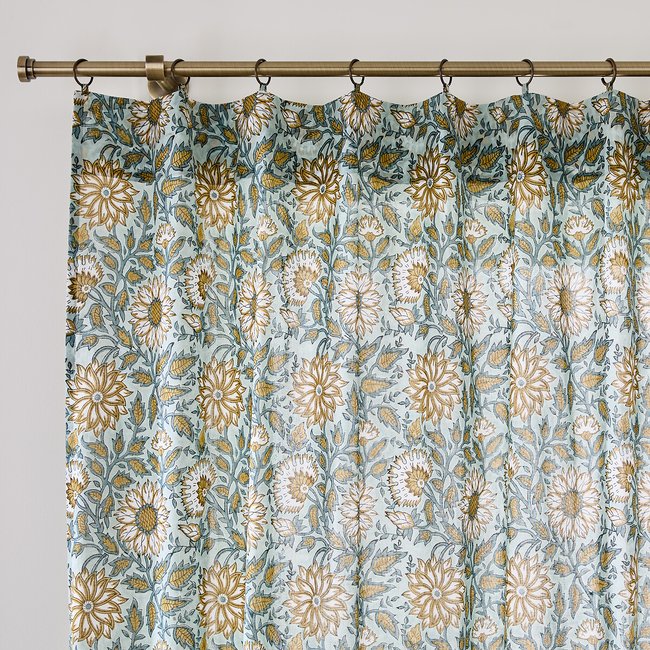 Voilage en coton imprimé block-print, à anneaux, SHANDIRA imprimé fleurs <span itemprop=