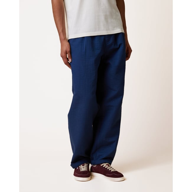 Chino en toile bleu foncé <span itemprop=