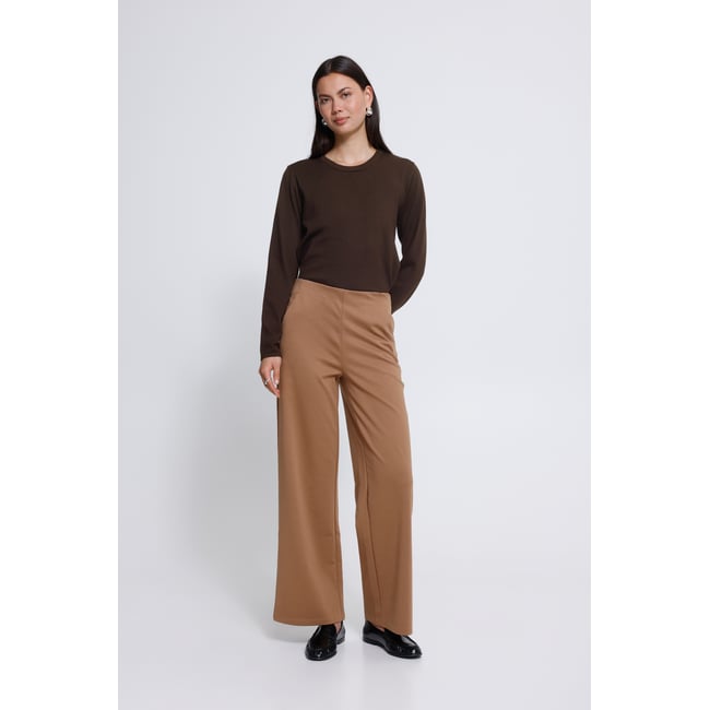 Pull en maille manches longues marron chocolate torte <span itemprop=