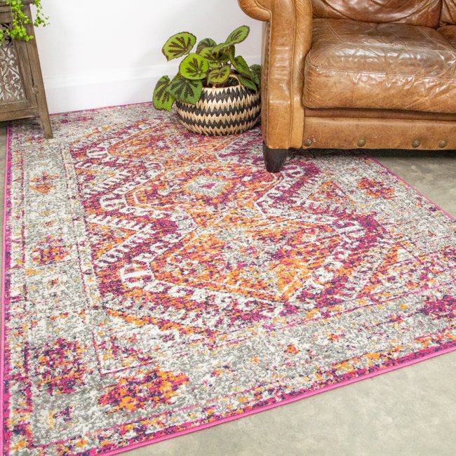 Tapis traditonnel, effet vieilli, OSCAR Couleur fuschia <span itemprop=