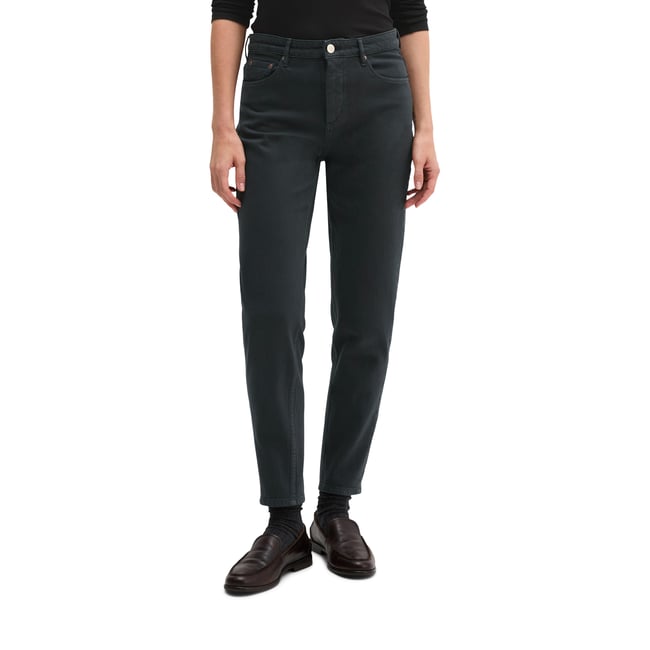 Jeans modèle Mala, coupe slim et longueur courte en coton bio extensible gris <span itemprop=