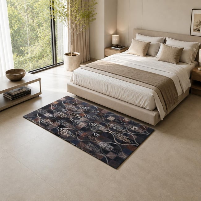 Tapis peau de vache AURELIA, kilim fait main Couleur marron <span itemprop=