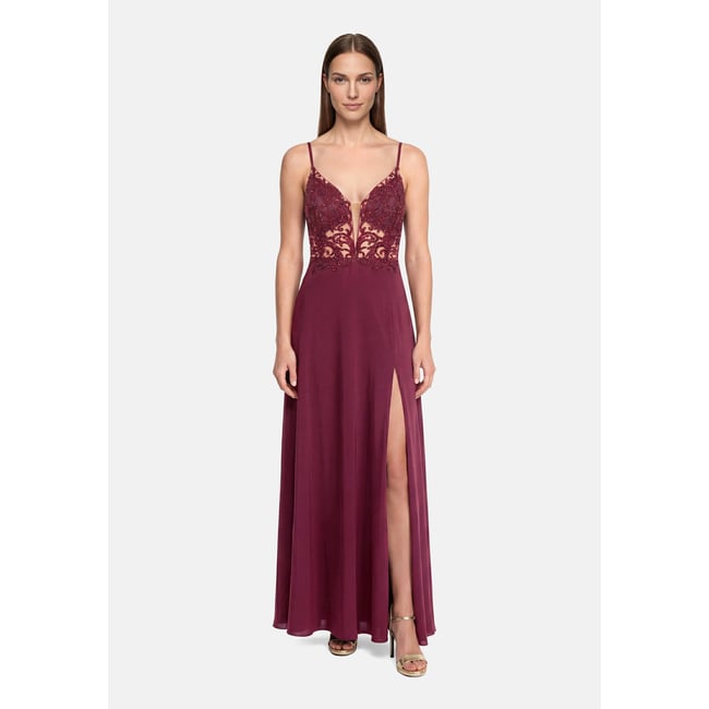 Robe de soirée à broderies prune wine <span itemprop=
