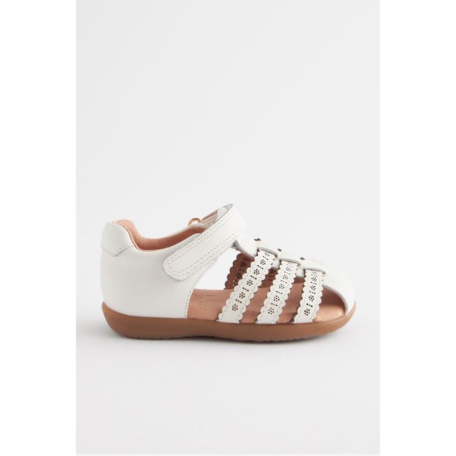 Sandales premiers pas bout ouvert blanc <span itemprop=