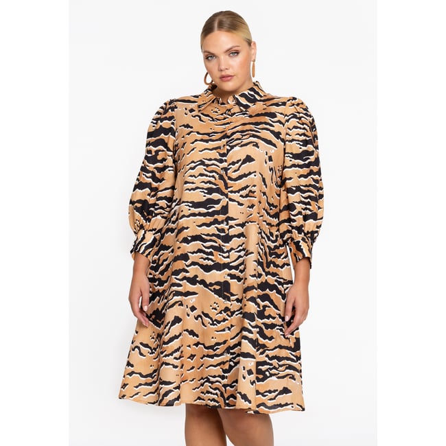 Robe imprimé / imprimée animal écru <span itemprop=