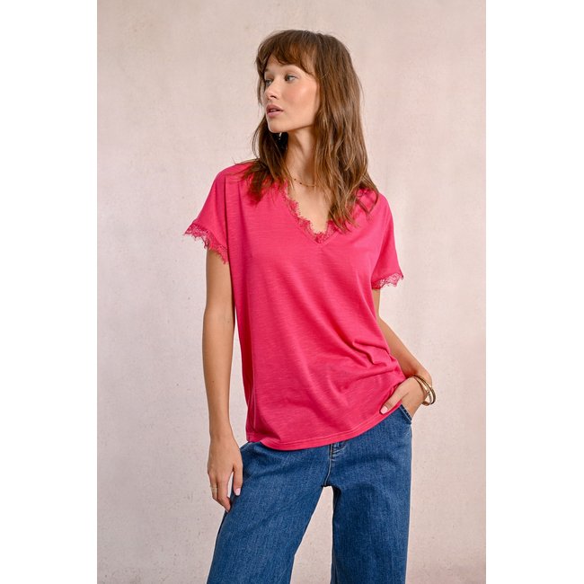 T-shirt dentelé rose <span itemprop=