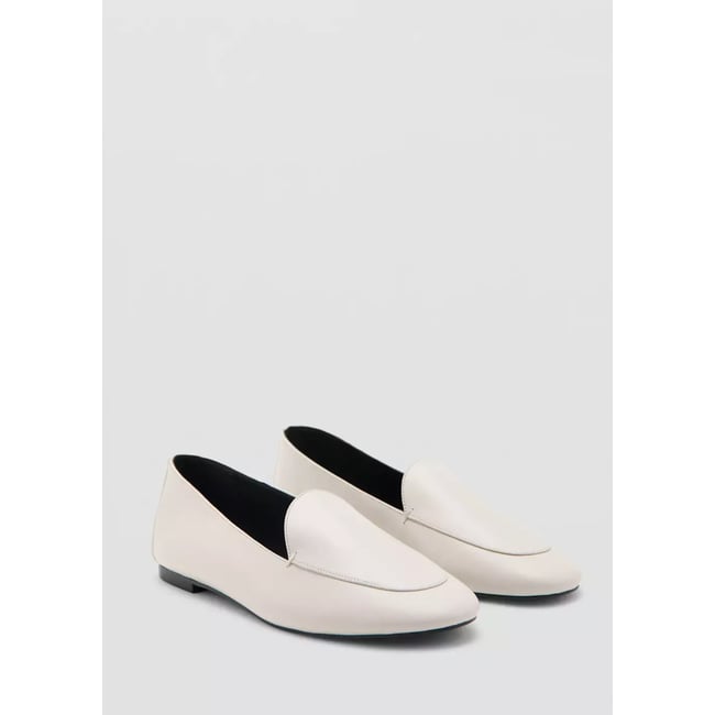 Mocassins cuir blanc <span itemprop=