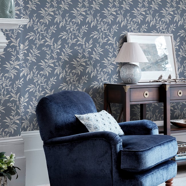 Papier peint Feuillage stylisé Paxford Couleur bleu, blanc <span itemprop=