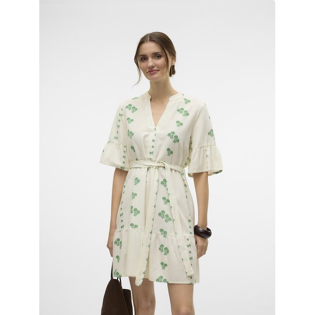 Robe impirmée, col V blanc cassé <span itemprop=