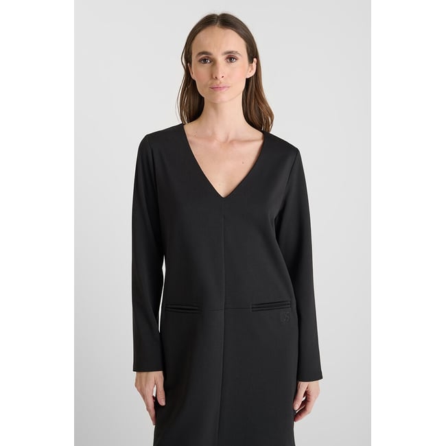 Robe droite LOUCIA black <span itemprop=