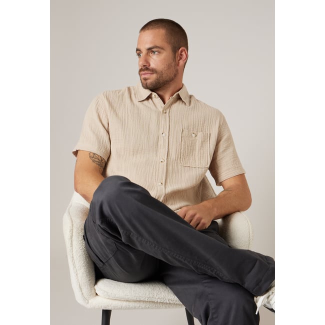 Chemise homme en gaze de coton SQUIZZ light beige <span itemprop=