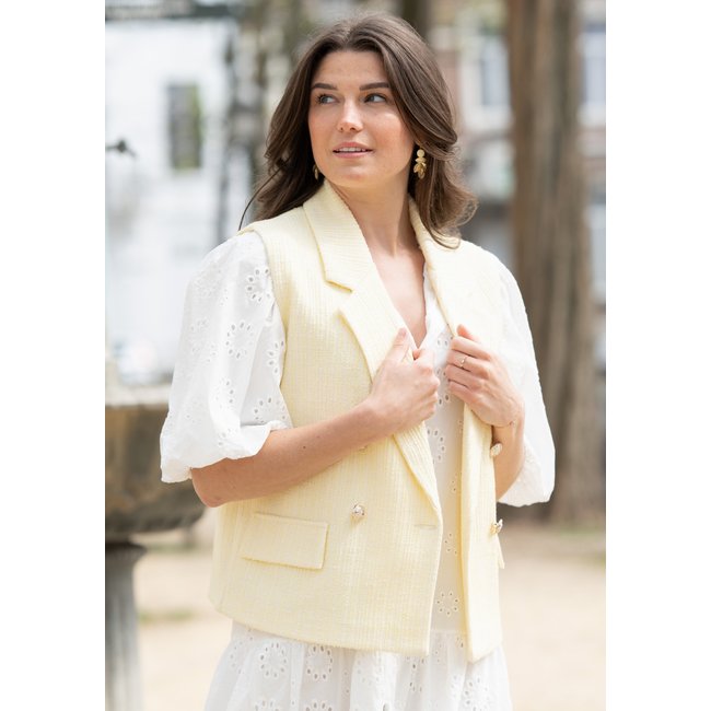 Veste gilet  sans manches en tweed jaune pastel <span itemprop=