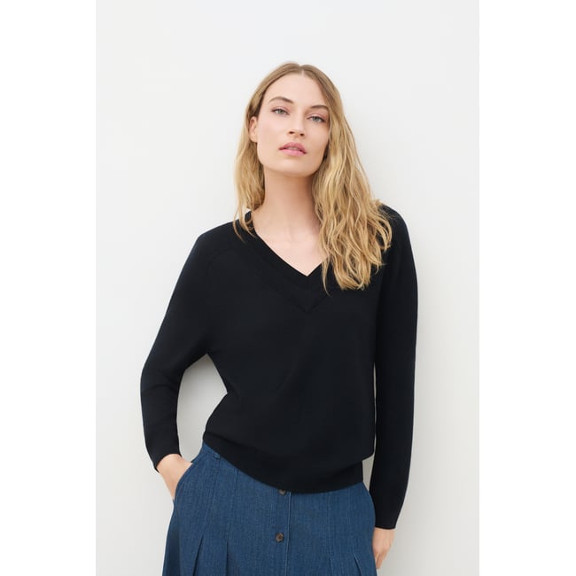 Pull droit col v MWANDA noir <span itemprop=
