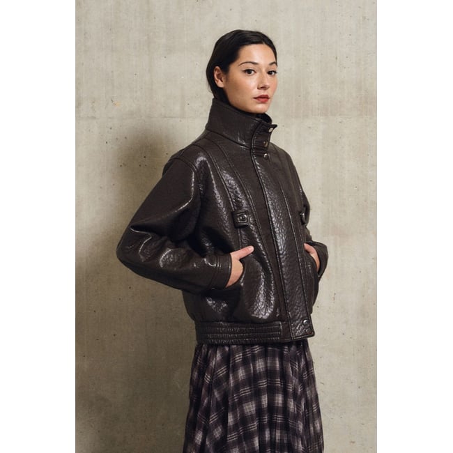 Veste en similicuir, oversize chocolate <span itemprop=