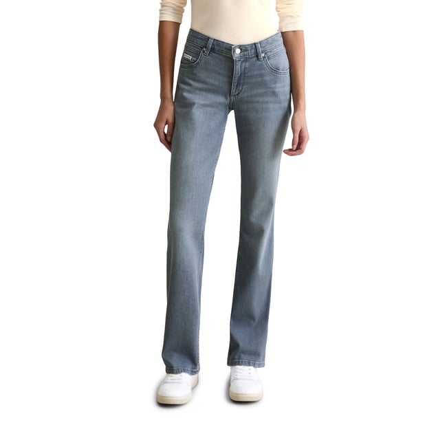 Jeans modèle Nella bootcut en coton bio stretch bleu clair <span itemprop=