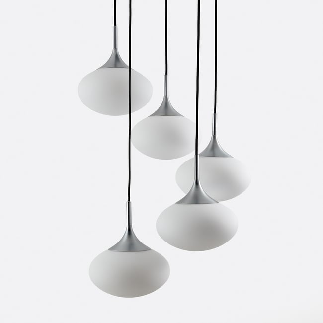 Suspension grappe métal fer et opaline, Merisa  Couleur chrome <span itemprop=