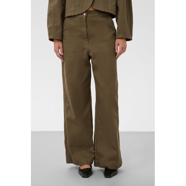 Pantalon Casual beech <span itemprop=