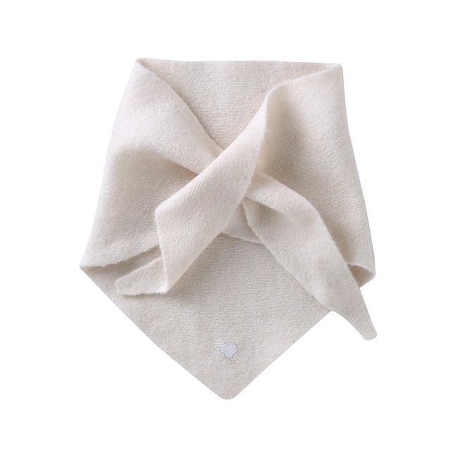 Echarpe triangle en tricot écru <span itemprop=