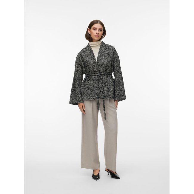 Veste black <span itemprop=