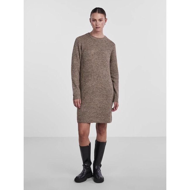Pullover aus flauschigem Strick beige <span itemprop=