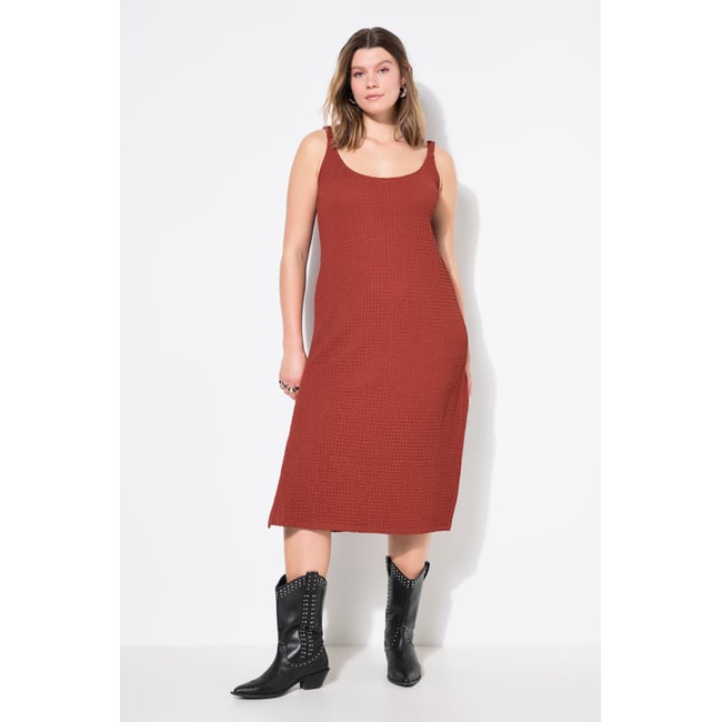 Robe midi en tissu gaufré, coupe Straight - STUDIO UNTOLD