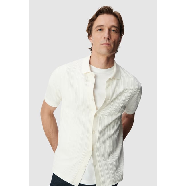 Chemise slim en maille jeux de rayures blanc cassé <span itemprop=