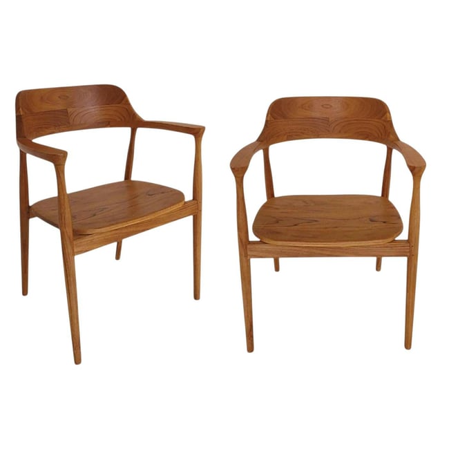 Chaise en bois avec accoudoirs (lot de 2) DEPOK Couleur bois naturel <span itemprop=