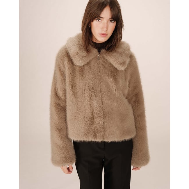 Manteau court en imitation fourrure SHONNA taupe clair <span itemprop=