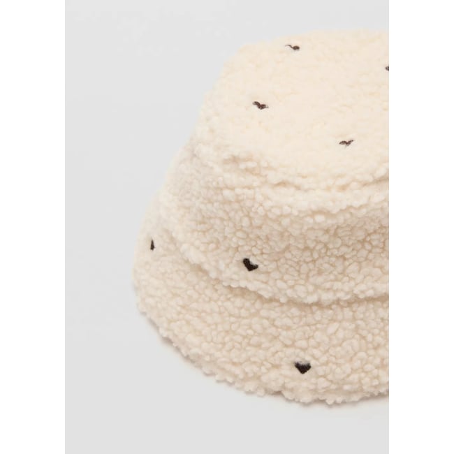 Bonnet effet mouton avec détails brodés écru <span itemprop=