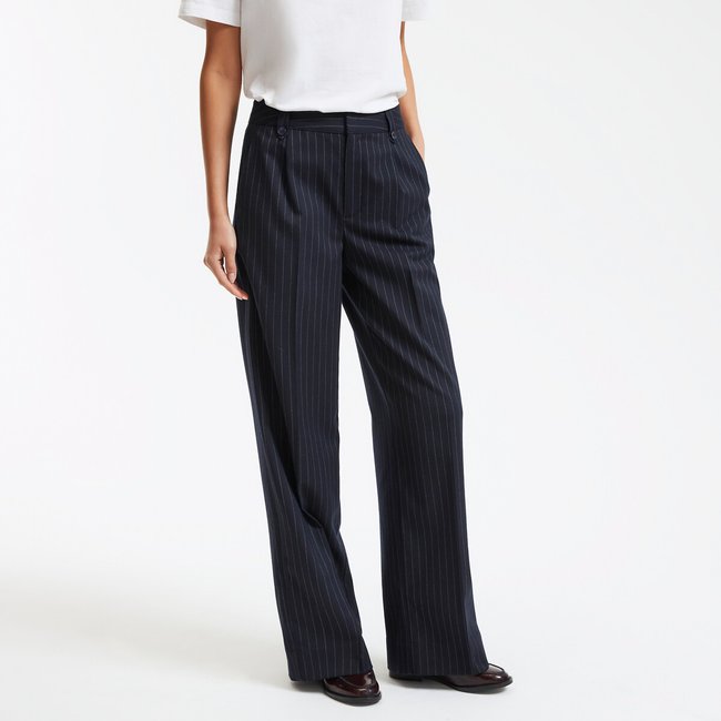 Nadelstreifen-Hose, weite Form mit Bundfalten marine/cremeweiss gestreift <span itemprop=